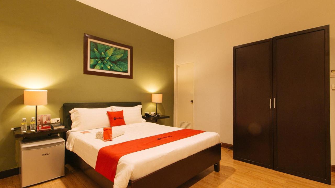 Reddoorz @ Gardenview Hotel Gtower Angeles Kültér fotó