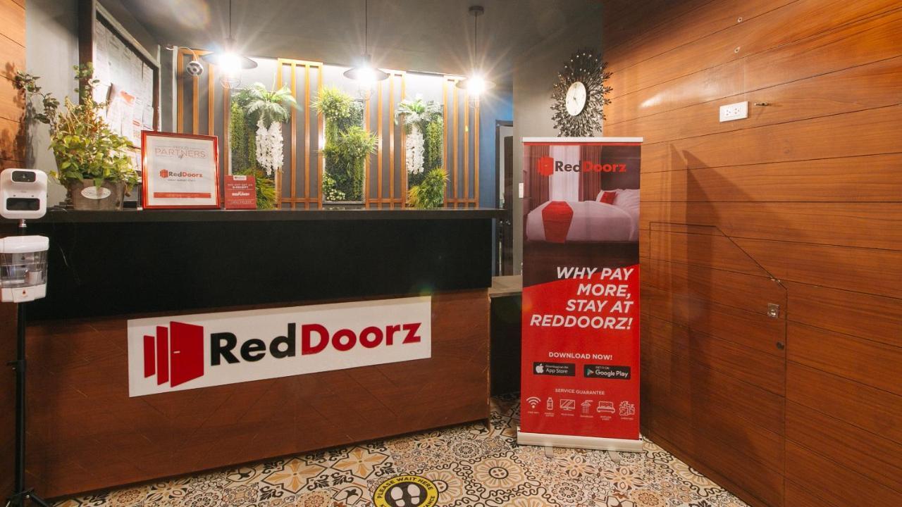 Reddoorz @ Gardenview Hotel Gtower Angeles Kültér fotó